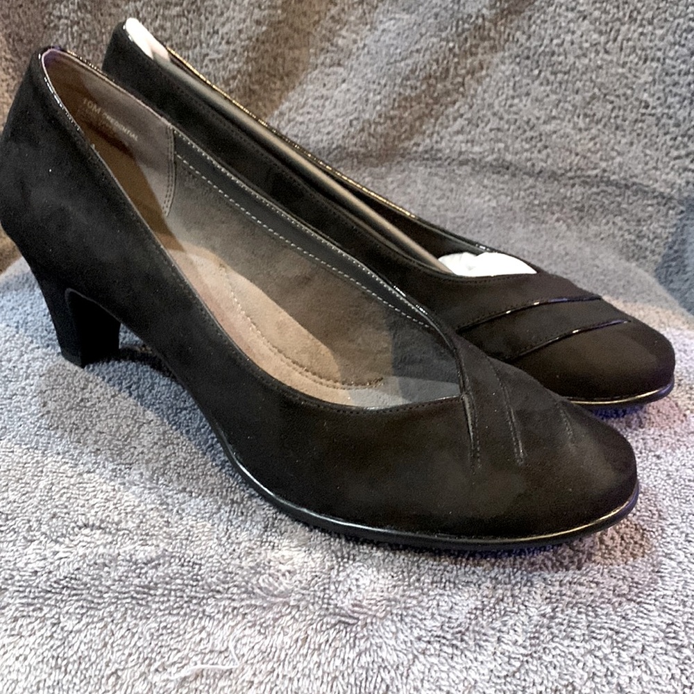 Black brushed suede memory foam foot bed - super comfortable stylish heels